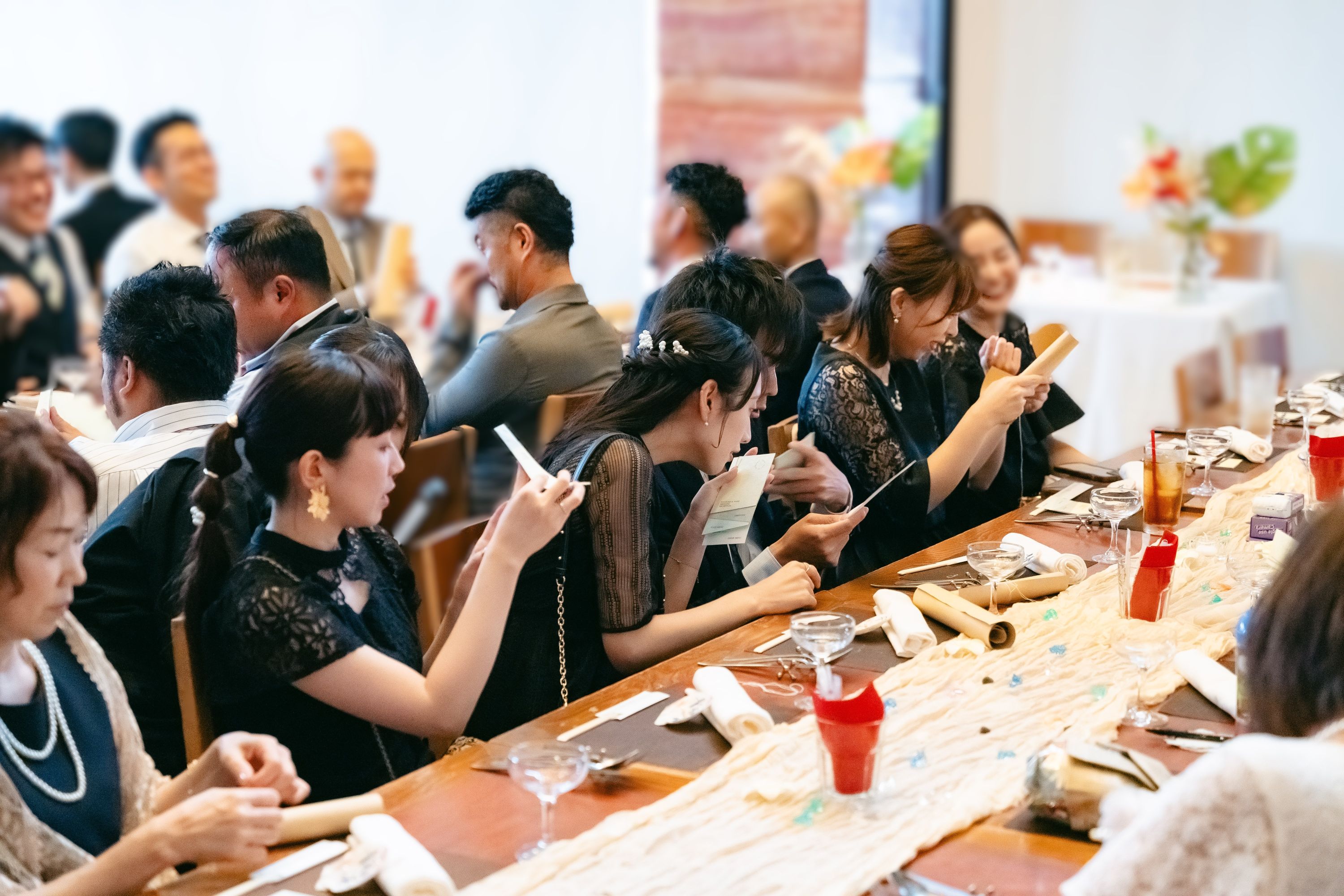 カジュアルウェディング サンドセレモニーとウェディングツリー